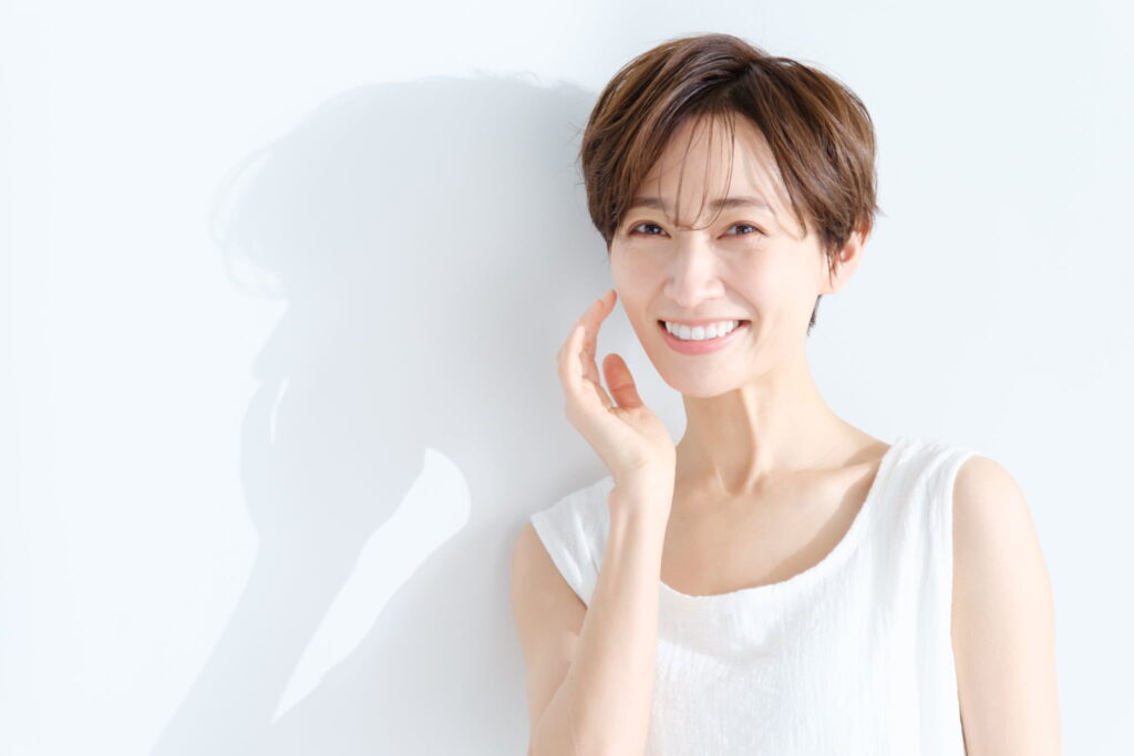 歯のメンテナンスを受け快適に過ごす女性